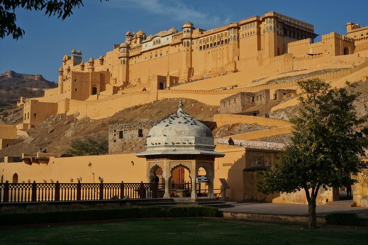 From Delhi: Same Day Tour of Jaipur by Superfast Train