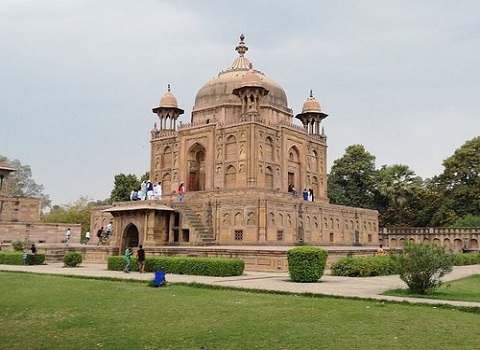 Varanasi with Allahabad Tour